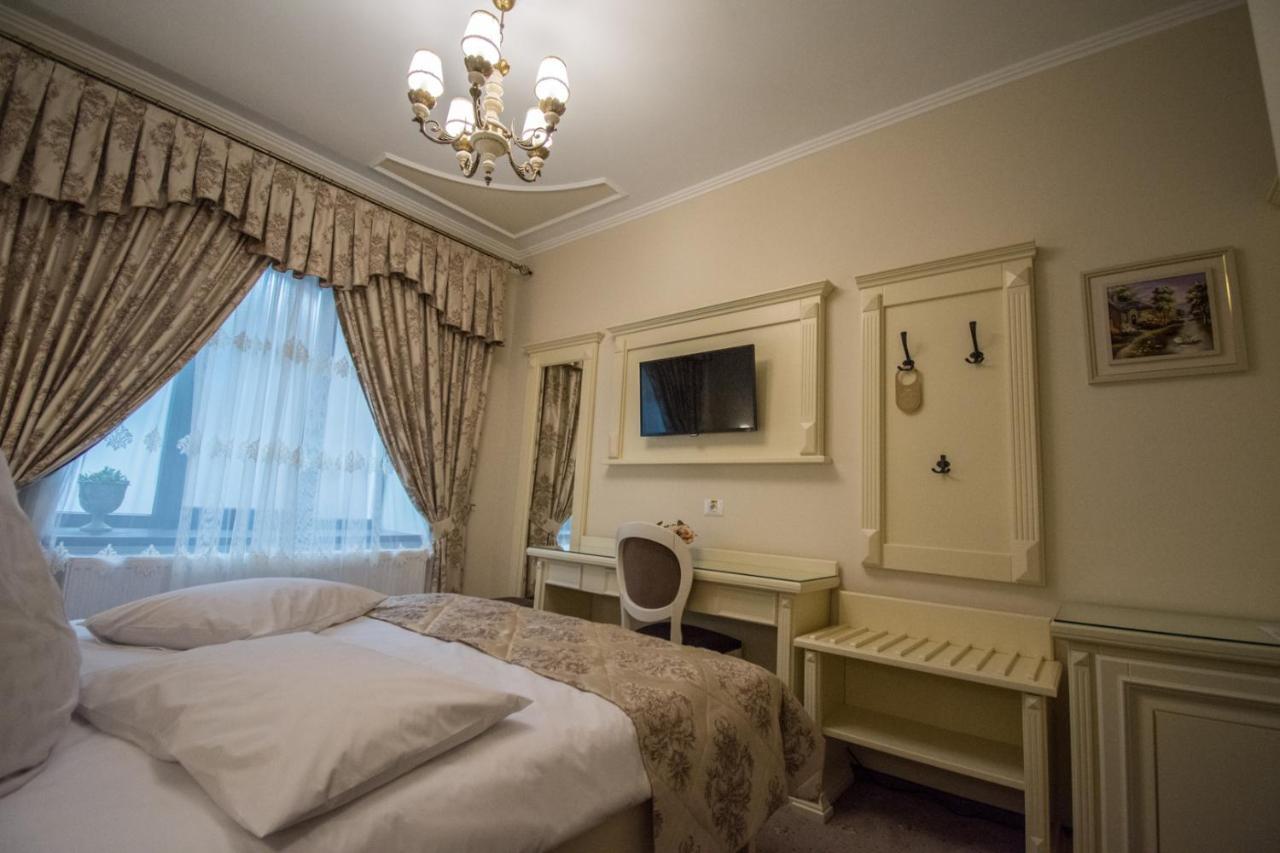 Vila Turistica Tosca Regal Hotell Bacău Exteriör bild